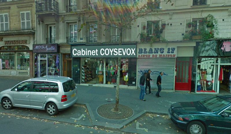 PARIS (75017) Avenue de Clichy, emplacement n°1, murs de boutique de prêt à porter de 100m²