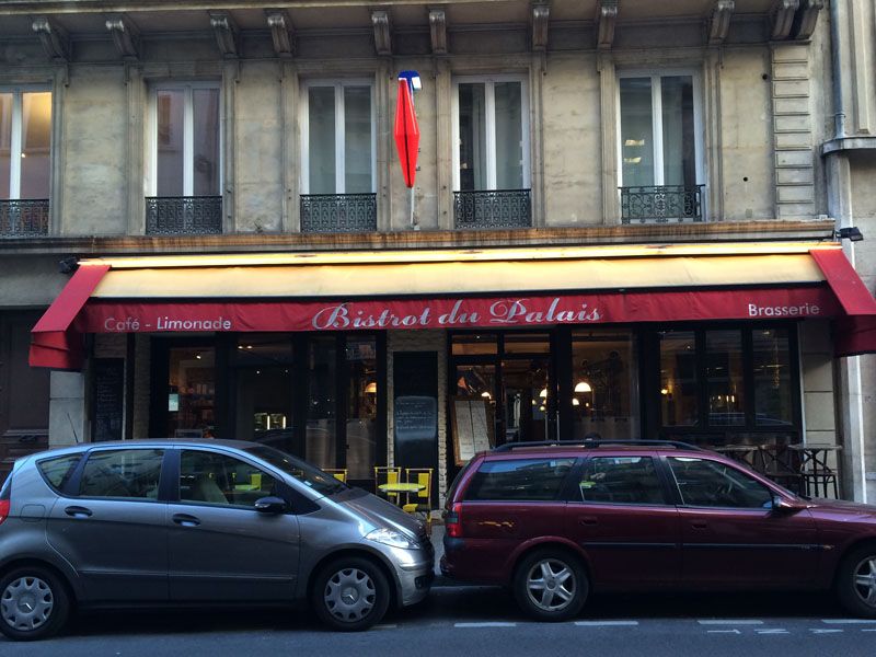 PARIS (75002) Murs de restaurant Bar PMU de 160 m²