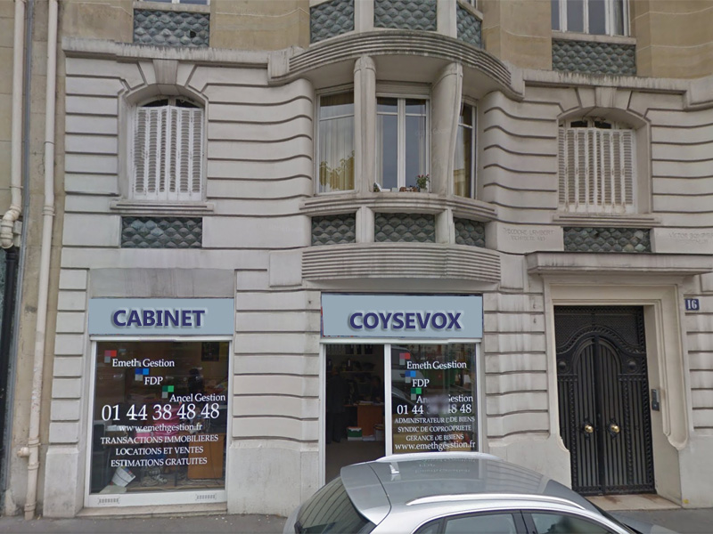 PARIS (75015) murs de boutique occupés par administrateur de bien