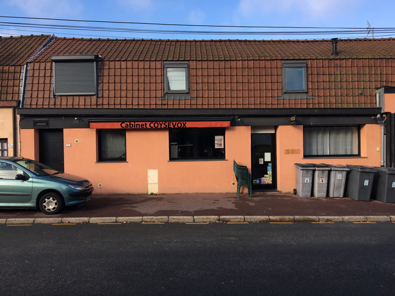 NEUVILLE EN FERRAIN (59) murs boutique de 60m² loués par pizzéria