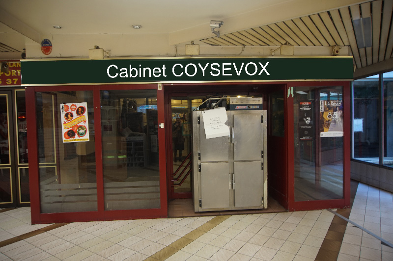 PARIS (75014) Montparnasse - murs de restaurant libre de 138 m²