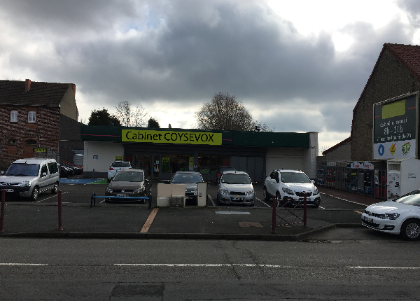 LOON-PLAGE (59) murs de supermarché d'environ 1000 m² en rez-de-chaussée +  parkings + logement