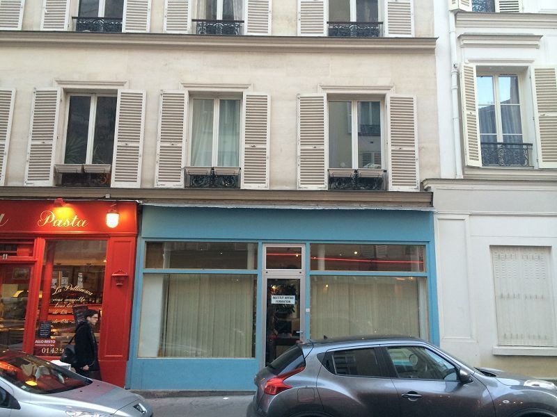 EXPERTISE PARIS (75008) murs de boutique loué à un centre de formation