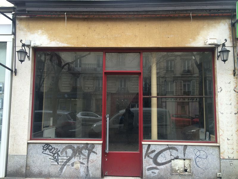 PARIS (75012) murs de restaurant loués de 50m² + cave attenante. 