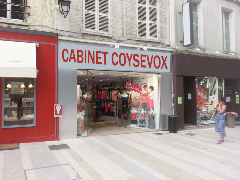 MEAUX (77) murs de 110m² occupés par une boutique de prêt à porter